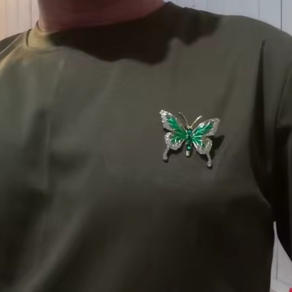 Brooch Green Crystal Butterfly Brooch | Elegant Lapel Pin Jewelry - Picture 4 of 12